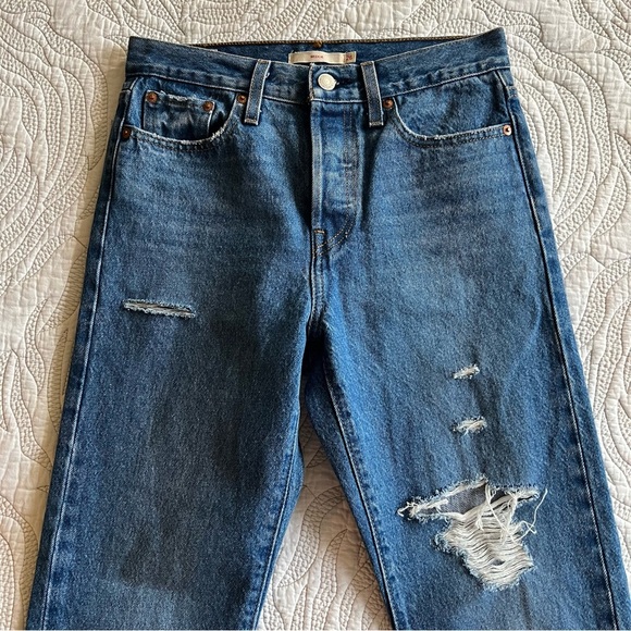 Levi's - Premium - Wedgie Icon Fit Ankle Jeans - Athens Asleep - Medium Wash - Picture 4 of 12